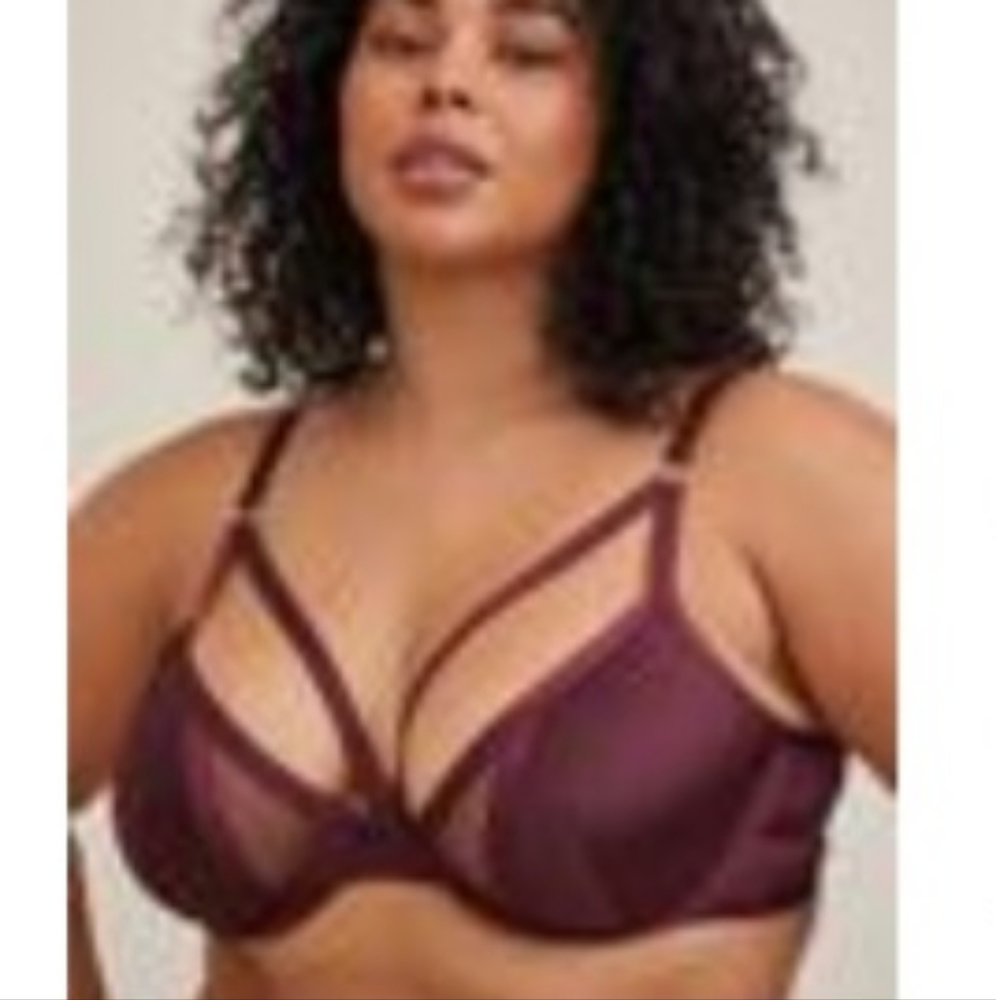 2 piece set-Torrid Size 4 Strappy Bra & Panty Set